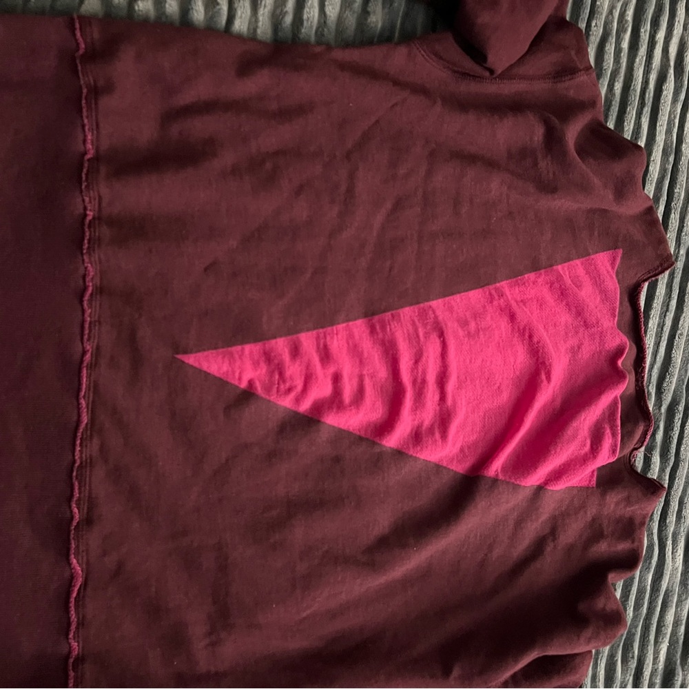 Fox off shoulder sweatshirt. Size XL Plum color. W/sheer pink in back.